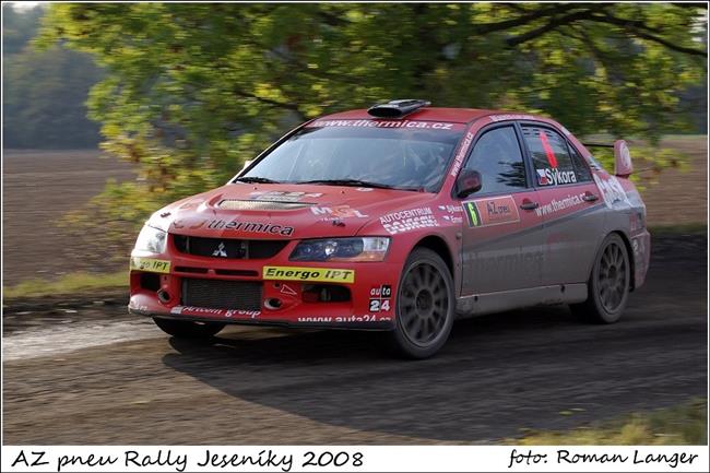 Sobotn Rally Jesenky 2008 vyhrl suvern Roman Odloilk, Pohr Kraml ped Hudcem