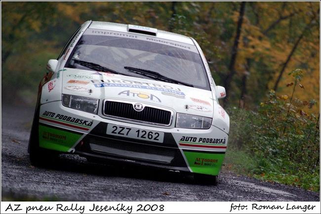 Bl se druh a zatm nejrozshlej ronk rally show v R opt v centru Hradce Krlov