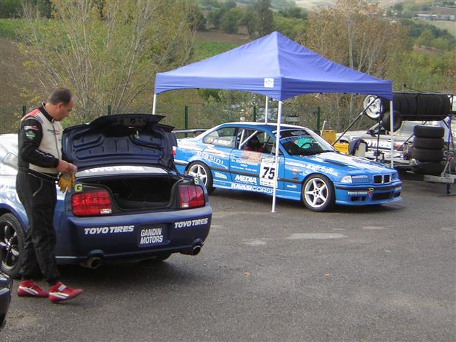 Rallye Legendy 2009 San Marino - atmosféra na speciálce miniobjektivem Pavla Jelínka