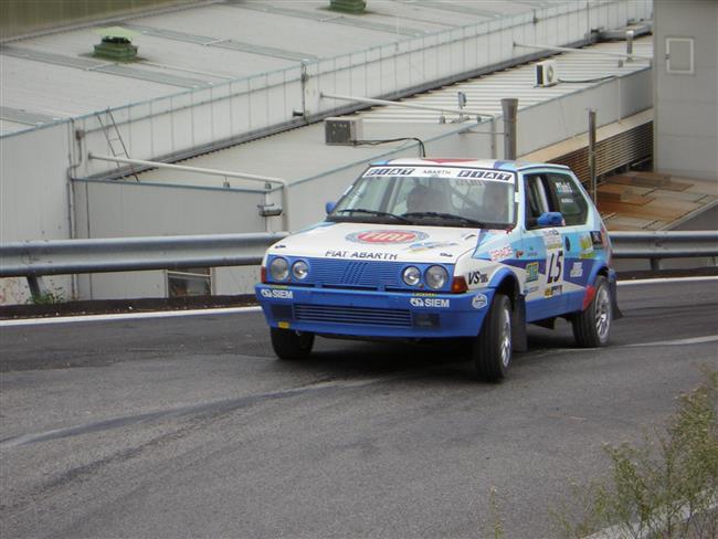 Rallye Legendy 2009 San Marino - atmosféra na speciálce miniobjektivem Pavla Jelínka