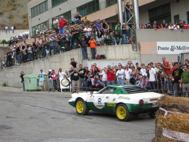 Rallye Legendy 2009 San Marino - atmosféra na speciálce miniobjektivem Pavla Jelínka