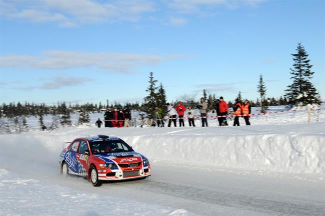 Martin Prokop na snhu v Norsku pro zmnu  s Lancerem EVO IX.