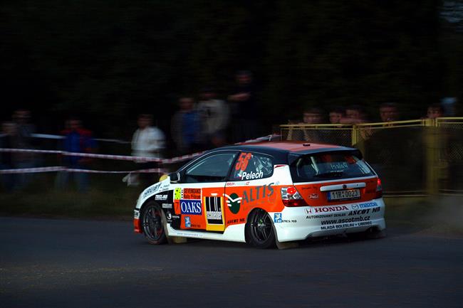 Zaaly seznamovac jzdy Rally Pbram. Itiner si vyzvedla vtina pihlench