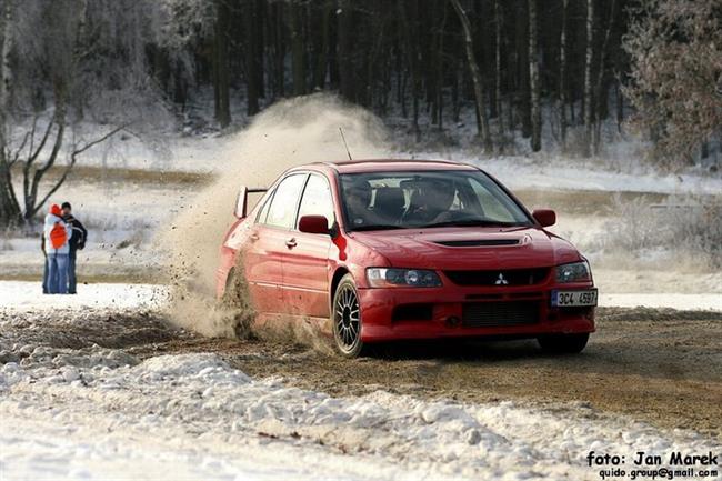 Radouň 2009- amatérská zimní rallye, foto Jan Marek