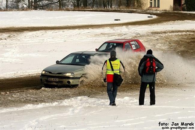 Radouň 2009- amatérská zimní rallye, foto Jan Marek