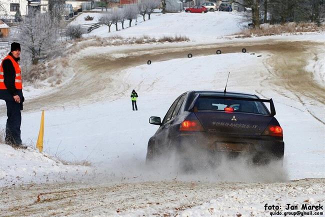 Radouň 2009- amatérská zimní rallye, foto Jan Marek