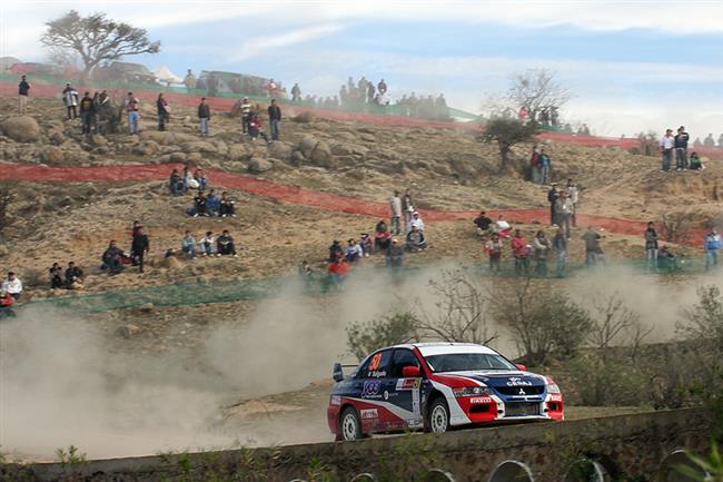 V Mexiku dl vldne Ogier a Loeb. Do destky se krom Ford vlezla tak Fabie S2000.