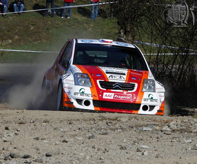 Rallysprintov ampiont ped Horckou rallye vede Valouek ped Jakeem