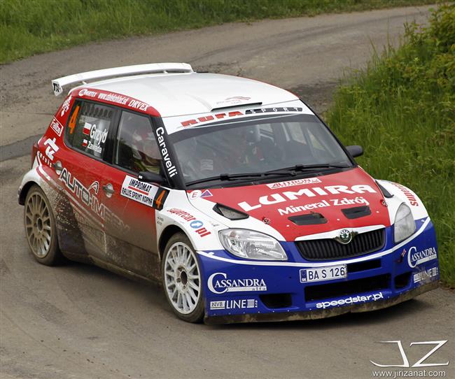 JT Říha group rally team v plné sestavě a se čtyřmi sadami pohárů