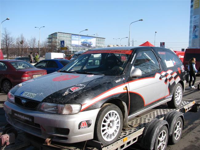 Testování závodních vozů v STK v Praze, foto Karel Kolečko