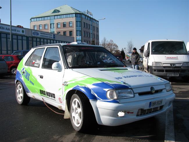Testování závodních vozů v STK v Praze, foto Karel Kolečko