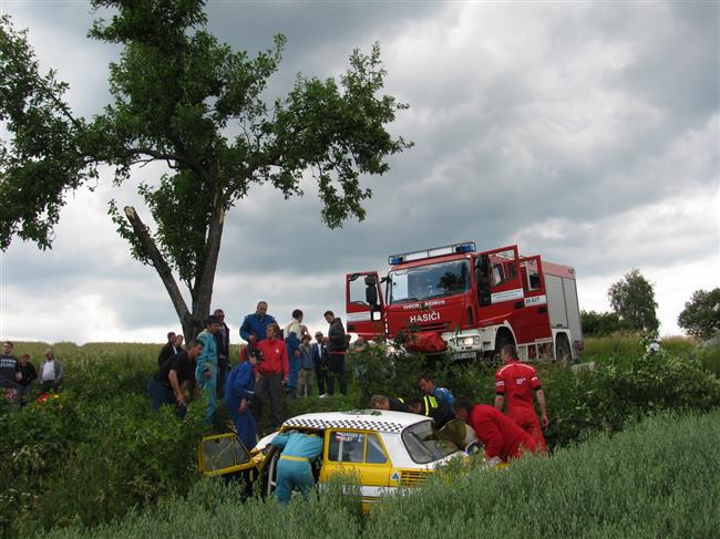 Rallye Radou 2011 - havrie posdky Karsek Hrub