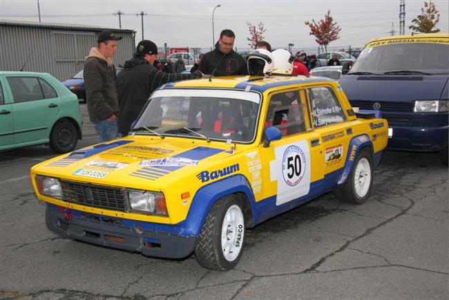 Velk oekvn provzelo start do druh etapy Historic Vltava Rallye