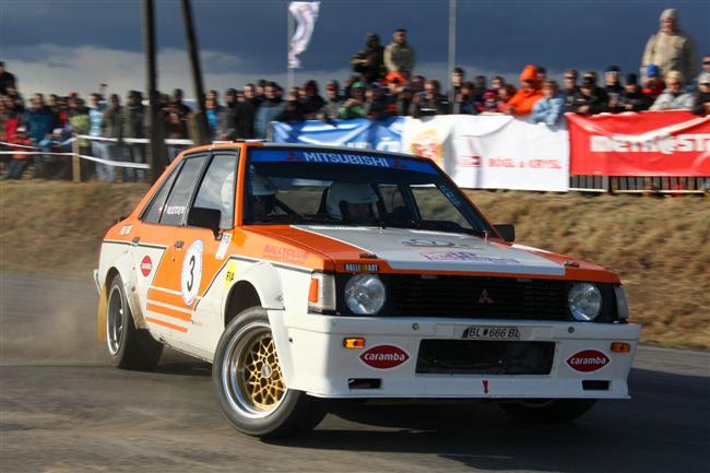 Velk oekvn provzelo start do druh etapy Historic Vltava Rallye