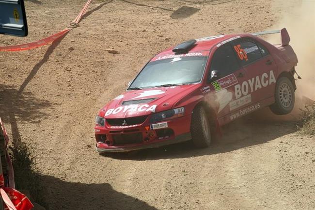 Loeb s Elenou: tyi body od titulu,  Wales Rally GB je tu