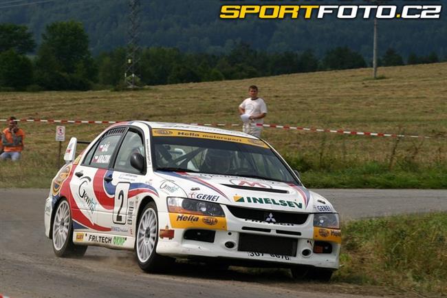 Ze kolnch lavic na IQ Jnner-Rallye 2008. ci i uitel podporuj M. Kehrera
