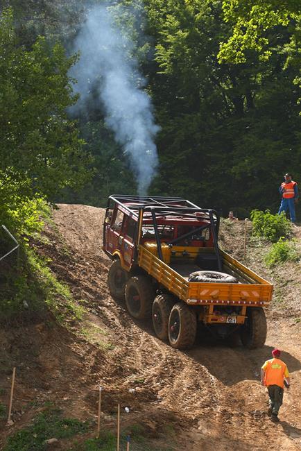 Ve vojenskm prostoru Teleek u Milovic zaal trucktrial s rekordem