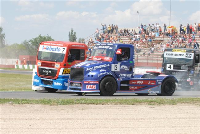 Týmová shoda! Truckeři Buggyry propadli sledování  OH v Číně