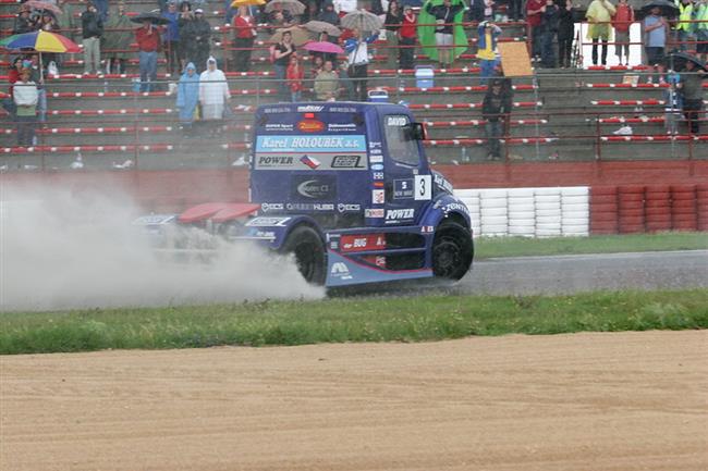 Týmová shoda! Truckeři Buggyry propadli sledování  OH v Číně