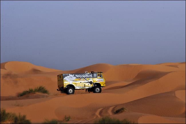 Nov vytvoen KM Racing testoval v Tunisku nejen sv zvodn stroje pro Dakar 2009