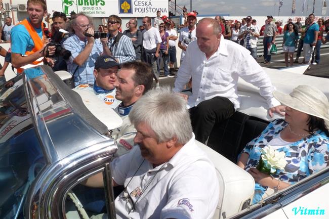 Truckerský Most 2009 a netradiční svatba redaktora M. Štěpanovského podruhé, foto V.Klígl