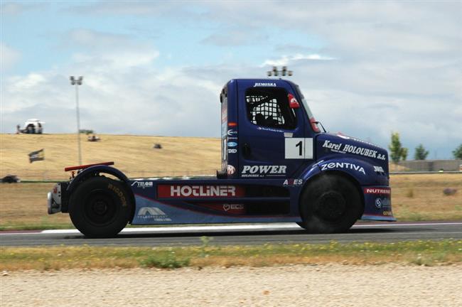 Ani o przdninch nebude chybt v nabdce ten Truck Racing Magazine