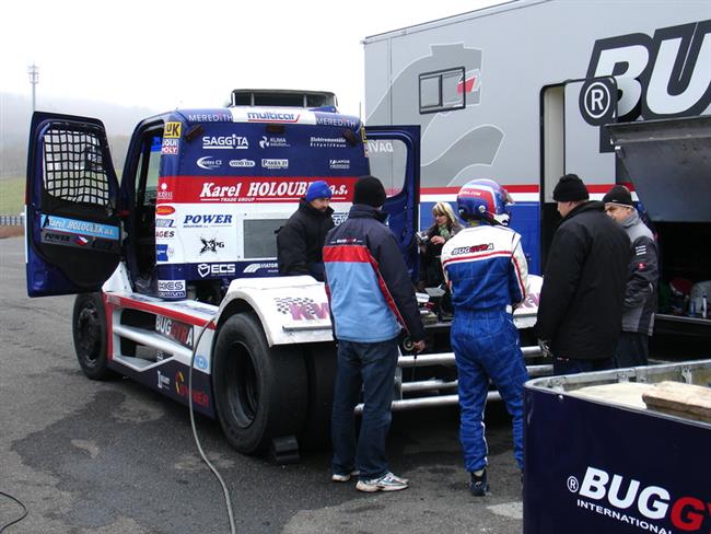 Listopadový  test Buggyry v Mostě (2010) , foto týmu
