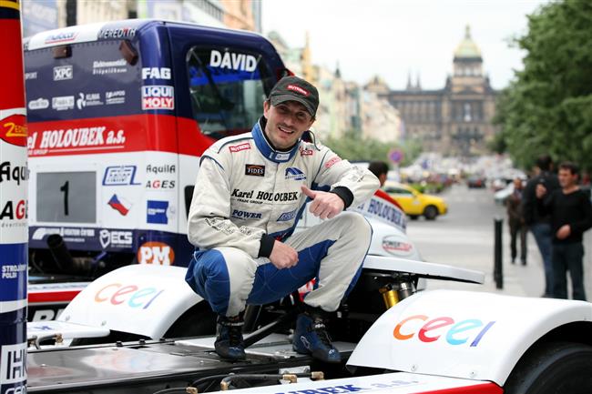 Buggyra 2010 a její  květnový křest na Václaváku, foto týmu