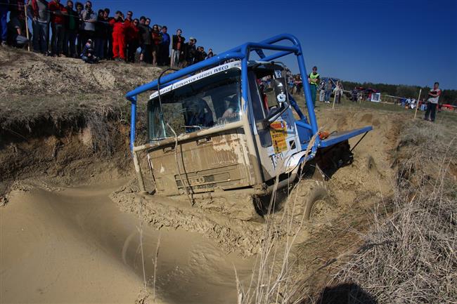 esk trucktrial odhalil vodn  st letonho kalende zvod ! Zatek v Milovicch.