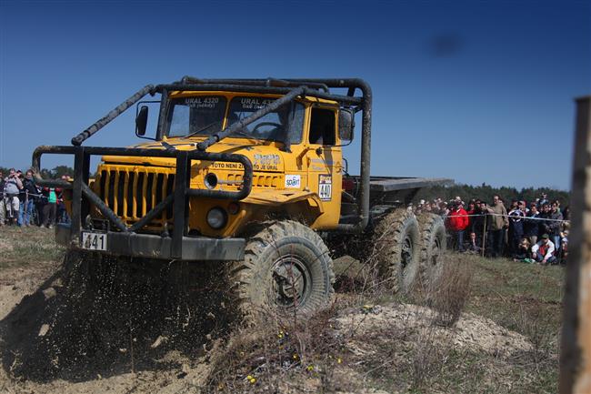 Rallyetrucktrial aneb Rallye Trial Málkov u Prunéřova se jede právě o tomto víkendu !!!