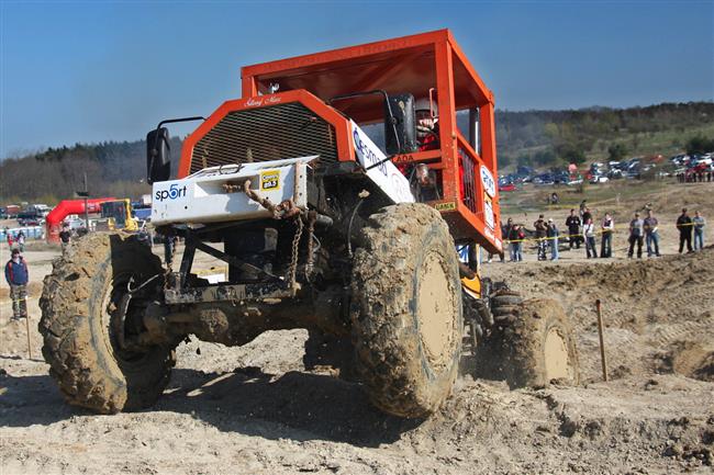 Rallyetrucktrial aneb Rallye Trial Málkov u Prunéřova se jede právě o tomto víkendu !!!