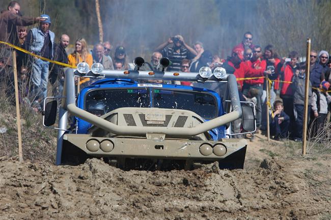 Rallyetrucktrial aneb Rallye Trial Málkov u Prunéřova se jede právě o tomto víkendu !!!