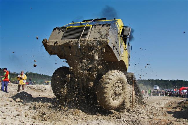 Rallyetrucktrial aneb Rallye Trial Málkov u Prunéřova se jede právě o tomto víkendu !!!