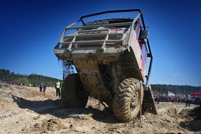 Rallyetrucktrial aneb Rallye Trial Málkov u Prunéřova se jede právě o tomto víkendu !!!