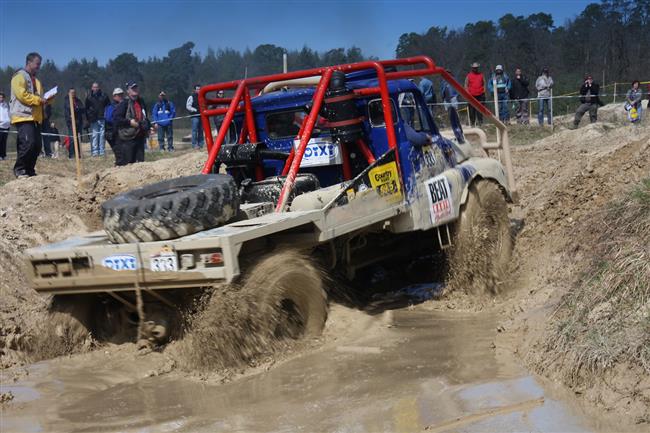 Rallyetrucktrial aneb Rallye Trial Málkov u Prunéřova se jede právě o tomto víkendu !!!