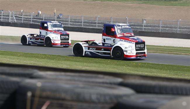Sobota v truckerském Doningtonu: oba jezdci Buggyry se snažili, ale ale