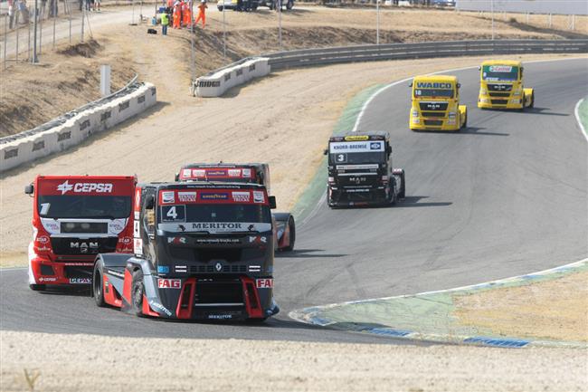 Trucker Adam Lacko bronzov mezi okruhi v anket Zlat volant