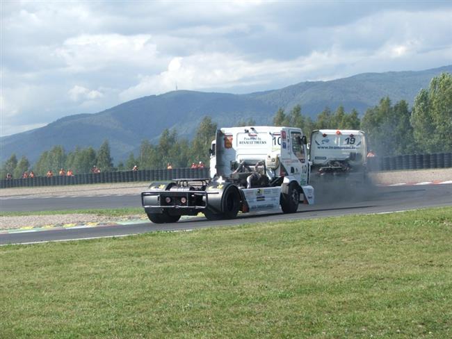 Truckerský Most 2011 objektivem Vládi Rožánka