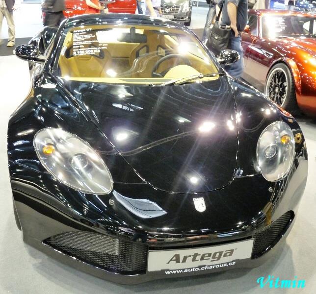 Autosalon Brno 2009 a sporťáky objektivem Víti Klígla