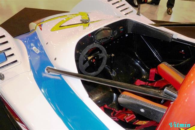 Autosalon Brno 2009 a sporťáky objektivem Víti Klígla