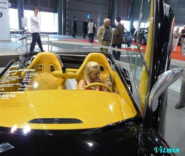 Autosalon Brno 2009 a sporťáky objektivem Víti Klígla