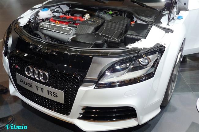 Autosalon Brno 2009 a sporťáky objektivem Víti Klígla