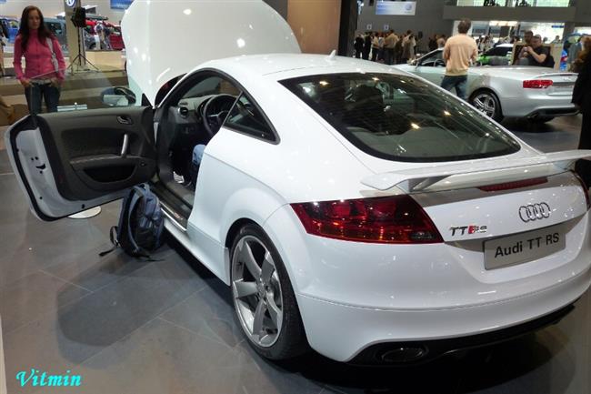 Autosalon Brno 2009 a sporťáky objektivem Víti Klígla