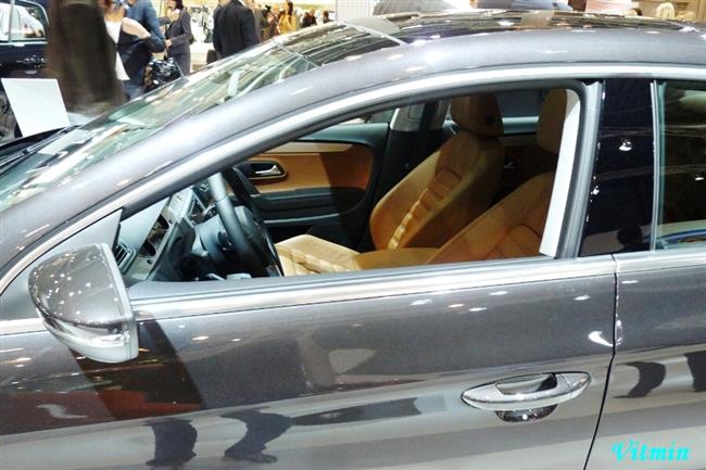 Autosalon Brno 2009 a sporťáky objektivem Víti Klígla