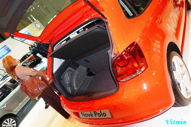 Autosalon Brno 2009 a sporťáky objektivem Víti Klígla