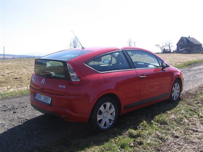 Redakční test vozu mistra světa v rallye : C4 Coupé VTR 1,6 VTI je příjemný