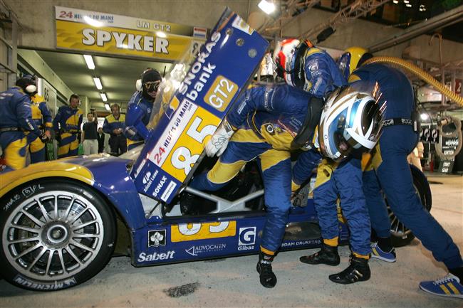 Le Mans 2009 a Janiš se Spykerem, foto týmu Petr Frýba