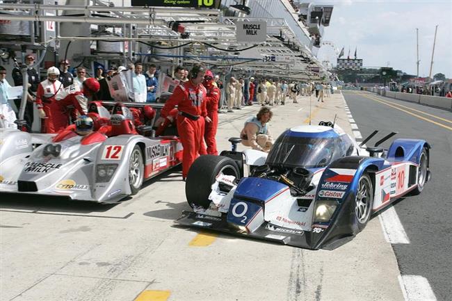 LMS 2008: Charouz junior s Mckem se t na Nrburgring. Vyraz se zcela novm prototypem LMP1