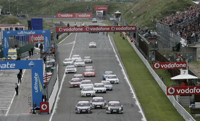 Porsche Carrera Cup i s DTM zam na okruh v nizozemskm Zandvoortu