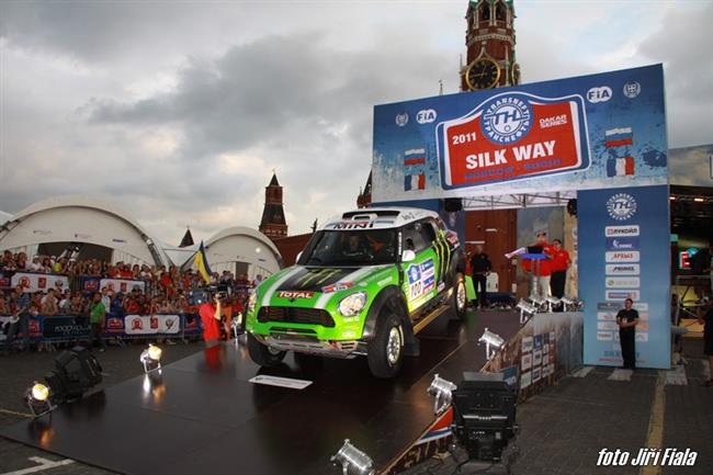 Zcela novou tv KM Racingu byl na Silk Way Rally Polk Jzef Cabala. Do tmu  zapadl.